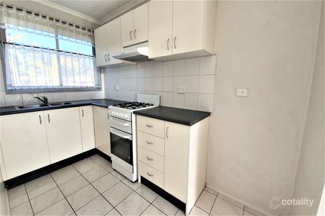 Property photo of 37 Oswald Crescent Rosemeadow NSW 2560