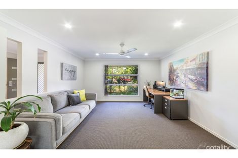 Property photo of 5 Caragh Crescent Oxenford QLD 4210