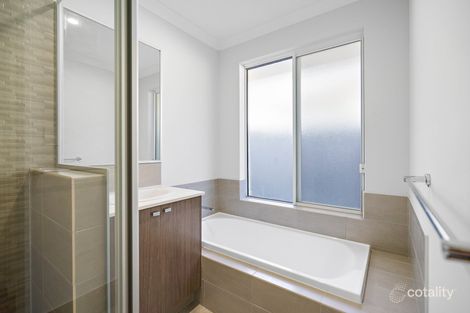 Property photo of 21 McPhee Road Hammond Park WA 6164