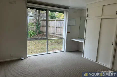 Property photo of 20 York Road Berwick VIC 3806
