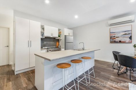 Property photo of 4/28 Winyard Drive Mooroolbark VIC 3138