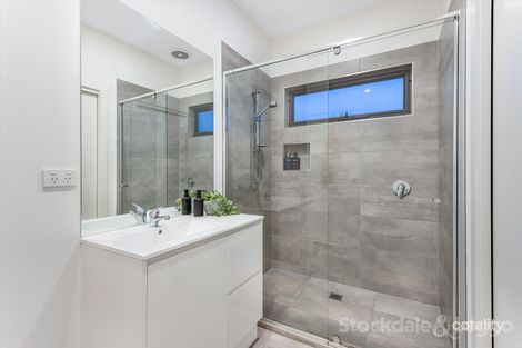 Property photo of 4/28 Winyard Drive Mooroolbark VIC 3138