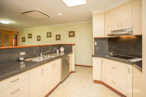 Property photo of 30 Cambridge Avenue Andergrove QLD 4740