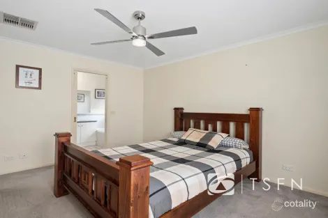 Property photo of 81 Mistletoe Street Golden Square VIC 3555