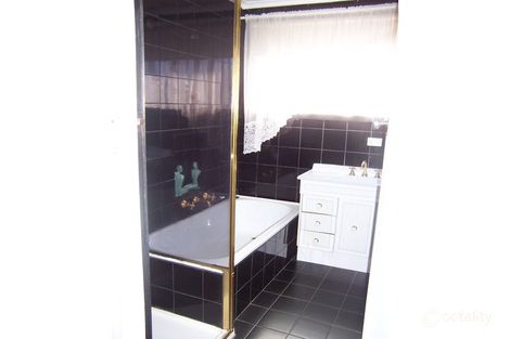 Property photo of 6 Evita Terrace Westmeadows VIC 3049