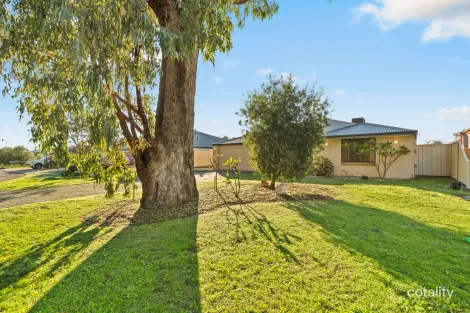 Property photo of 3 Adela Bend Lakelands WA 6180