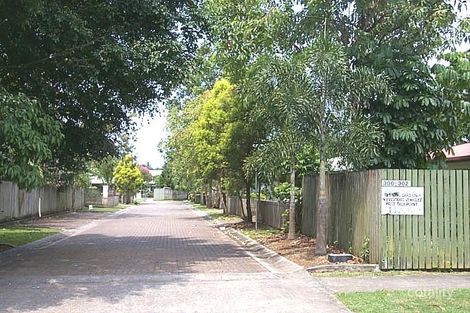 300-302 Fearnley St, Manunda, QLD 4870