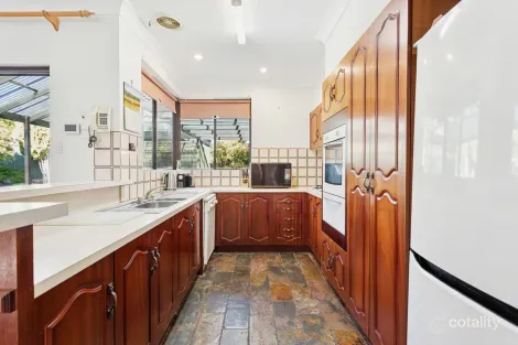 Property photo of 35 Mowbray Crescent Fairview Park SA 5126