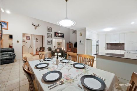 Property photo of 2 Belvedere Drive Park Ridge QLD 4125