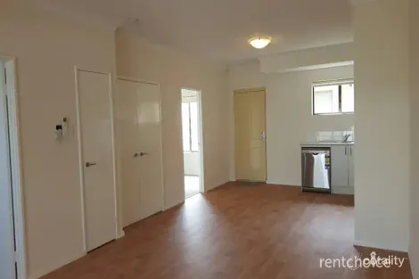 Property photo of 11/30 Central Terrace Beckenham WA 6107