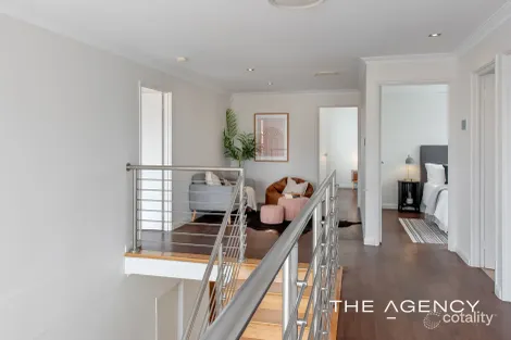Property photo of 14A Broadbeach Boulevard Hillarys WA 6025