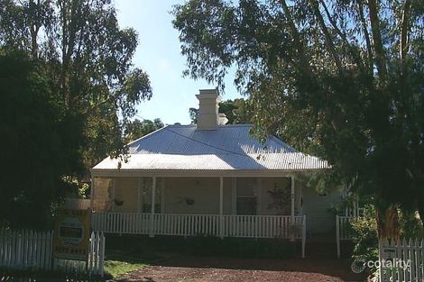 2 Sweeting St, Guildford, WA 6055