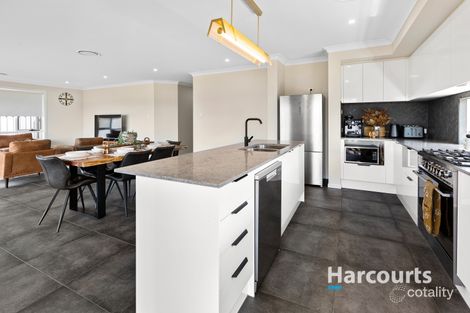 Property photo of 5 Enderle Drive Lochinvar NSW 2321