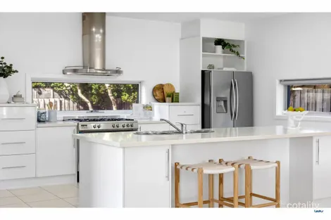 4 St Georges Way, Torquay, VIC 3228