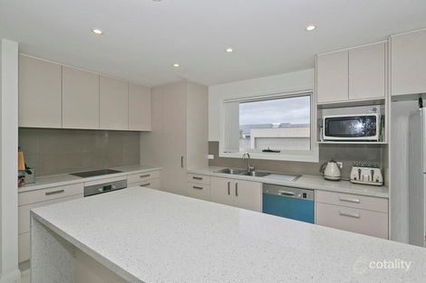 Property photo of 32 Koonalda Street Harrison ACT 2914