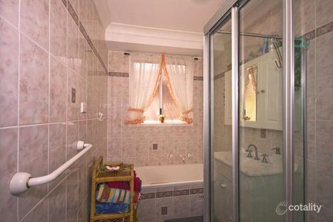 Property photo of 5 Rudd Close Edensor Park NSW 2176