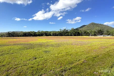 91710 Bruce Hwy, Alligator Creek, QLD 4740