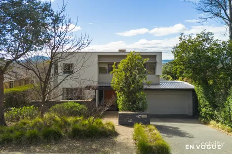 Property photo of 21 Hamelin Crescent Narrabundah ACT 2604