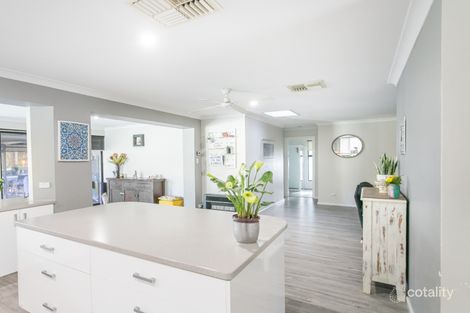 Property photo of 17 Henrietta Avenue Mount Nasura WA 6112