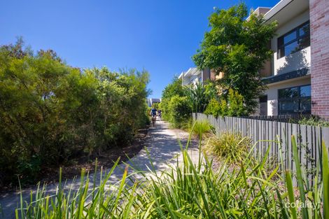 Property photo of 2/55 Capricorn Crescent Meridan Plains QLD 4551