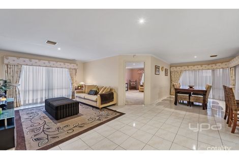 Property photo of 21 Macedon Close Caroline Springs VIC 3023