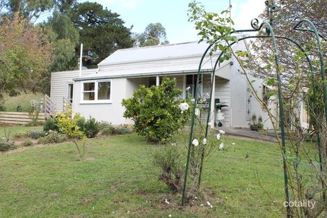 305 Bass Valley Rd, Loch, VIC 3945
