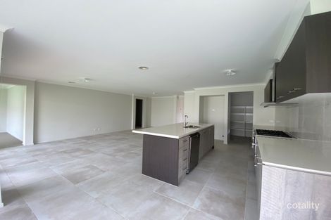 13 Thornton Ave, St Leonards, VIC 3223