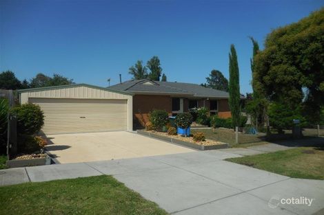 Property photo of 32 Guildford Crescent Narre Warren VIC 3805