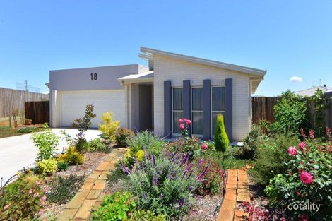 18 Schneider Ct, Middle Ridge, QLD 4350