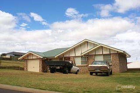 40 Catalina Dr, Wilsonton, QLD 4350