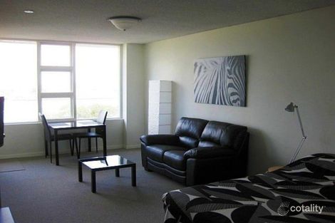 Property photo of 52/2-4 East Crescent Street McMahons Point NSW 2060