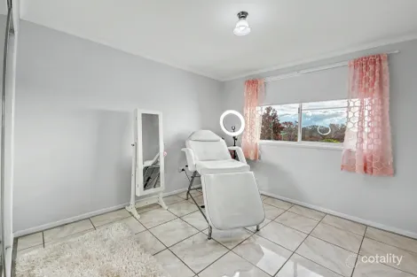 Property photo of 4/128 Curzon Street Rangeville QLD 4350