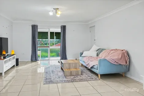 Property photo of 4/128 Curzon Street Rangeville QLD 4350
