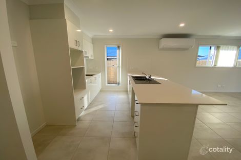 Property photo of 3 Eileen Court Logan Reserve QLD 4133