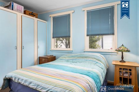 Property photo of 32 Brallos Avenue Holsworthy NSW 2173