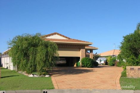 2/9 Erica Pl, Tuncurry, NSW 2428