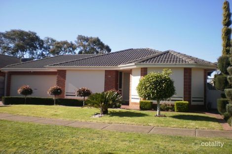 Property photo of 10 Pollock Drive Mill Park VIC 3082