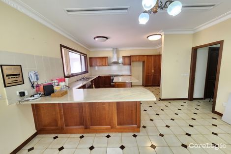 Property photo of 8 Napier Avenue Lurnea NSW 2170