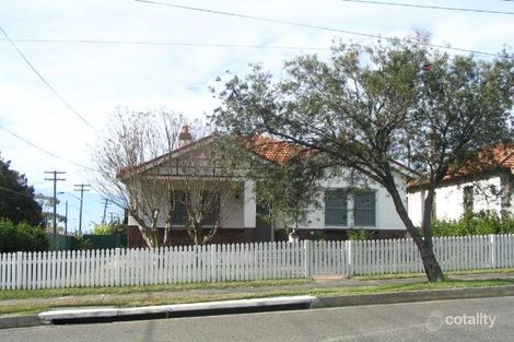 2 Robertson St, Campsie, NSW 2194