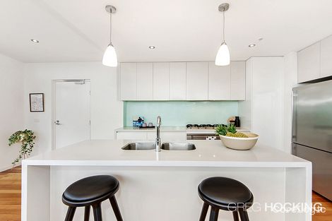 Property photo of 16/2 The Esplanade Caroline Springs VIC 3023