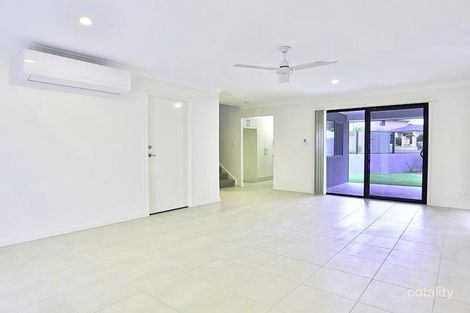 23/1 Emerald Pl, Bridgeman Downs, QLD 4035
