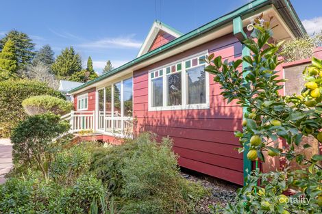 89 Govetts Leap Rd, Blackheath, NSW 2785