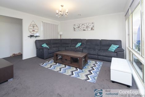 Property photo of 5 Edgewood Close Narre Warren South VIC 3805