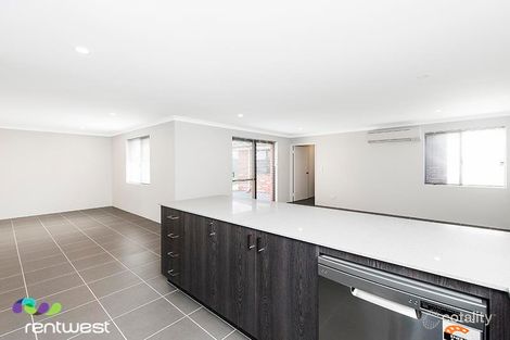 Property photo of 166 Inlet Boulevard South Yunderup WA 6208