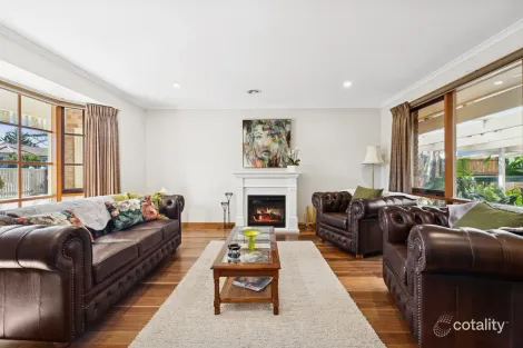 Property photo of 74 Saronvale Crescent Hillside VIC 3037