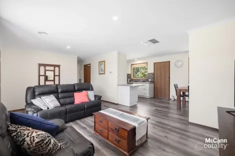 Property photo of 17 Forlonge Street Wanniassa ACT 2903