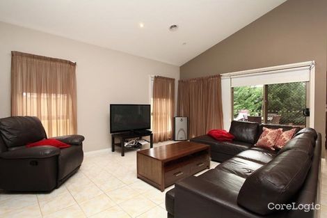 Property photo of 9 Deepdene Street Caroline Springs VIC 3023