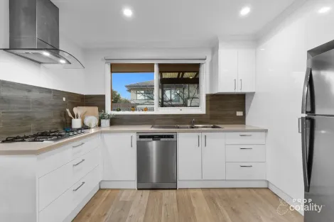 Property photo of 1/26 Ross Street Ferntree Gully VIC 3156