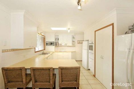 Property photo of 3 Shannon Parade Berkeley Vale NSW 2261