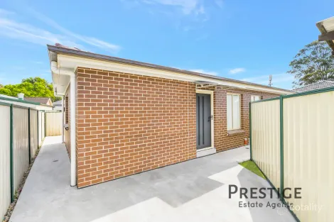 13 Mojo Pl, Greenfield Park, NSW 2176